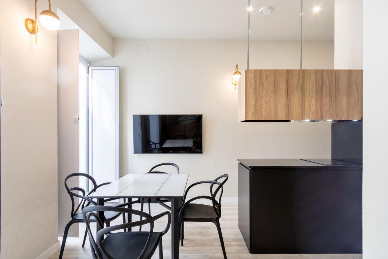 Harinas Central Apartments By Valcambre Sevilla Exterior foto